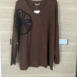 Pull fantaisie fleurie chocolat